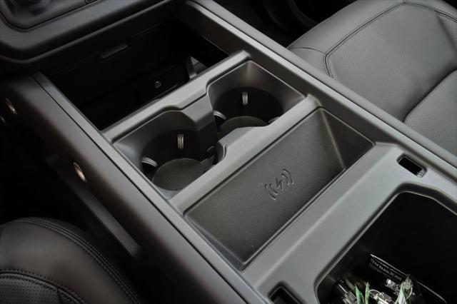 Photo of 2025 Fuji White Land Rover Defender