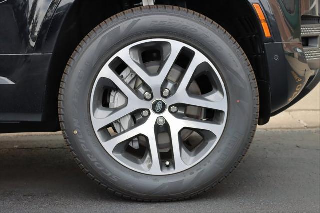 Photo of 2025 Santorini Black Metallic Land Rover Defender