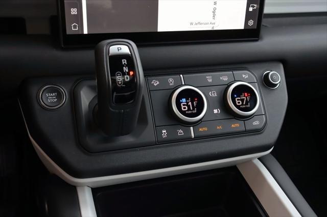 Photo of 2025 Santorini Black Metallic Land Rover Defender
