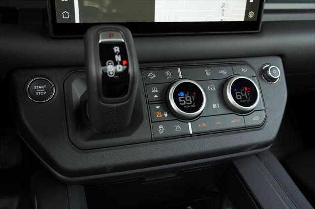 Photo of 2025 Fuji White Land Rover Defender