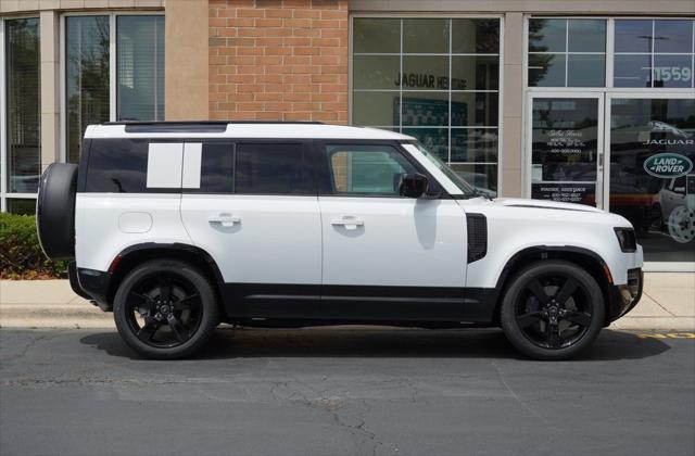 Photo of 2025 Fuji White Land Rover Defender