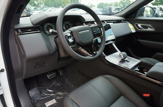 Photo of 2026 Fuji White Land Rover Range Rover Velar