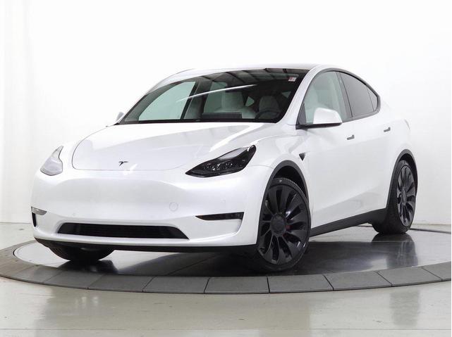 Photo of 2023 Pearl White Multi-Coat Tesla Model Y