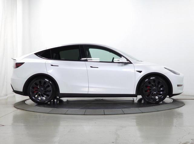 Photo of 2023 Pearl White Multi-Coat Tesla Model Y