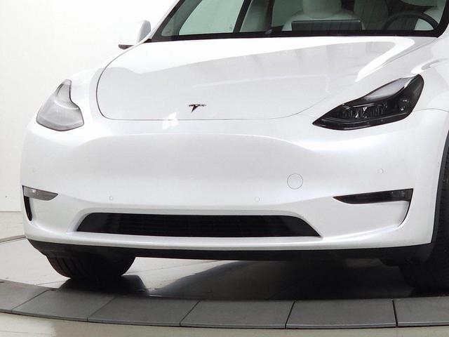 Photo of 2023 Pearl White Multi-Coat Tesla Model Y