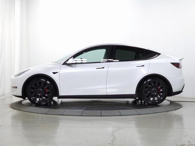 Photo of 2023 Pearl White Multi-Coat Tesla Model Y