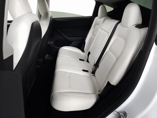 Photo of 2023 Pearl White Multi-Coat Tesla Model Y