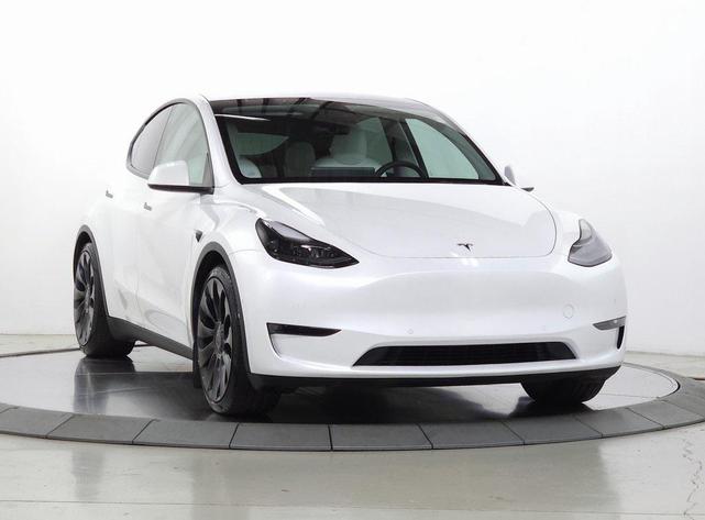 Photo of 2023 Pearl White Multi-Coat Tesla Model Y