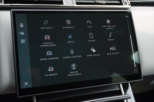 Photo of 2026 Giola Green Metallic Land Rover Range Rover Velar