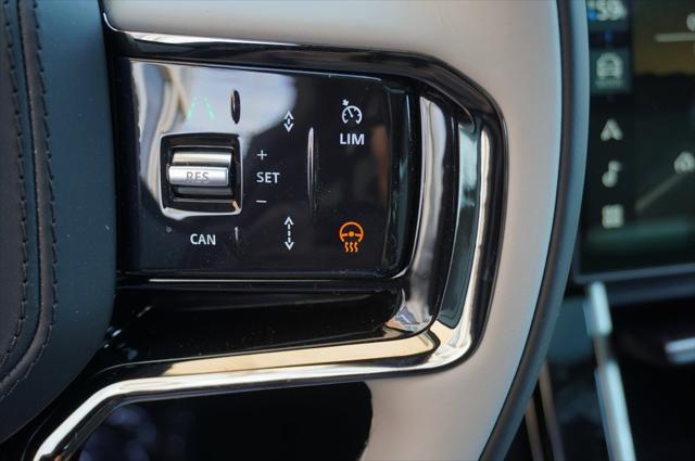 Photo of 2026 Giola Green Metallic Land Rover Range Rover Velar