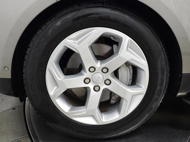 Photo of 2018 Silicon Silver Premium Metallic Land Rover Range Rover Sport