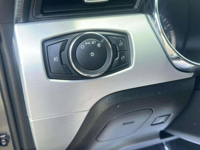 Photo of 2015 Magnetic Ford Mustang
