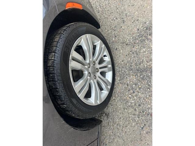 Photo of 2016 Granite Crystal Clearcoat Metallic Chrysler 200