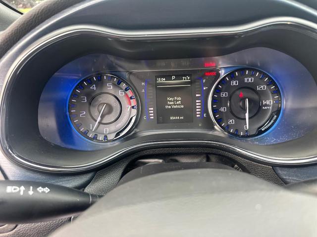 Photo of 2016 Granite Crystal Clearcoat Metallic Chrysler 200