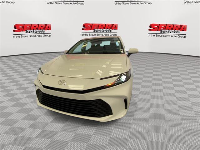 Photo of 2025 Ice Cap Toyota Camry