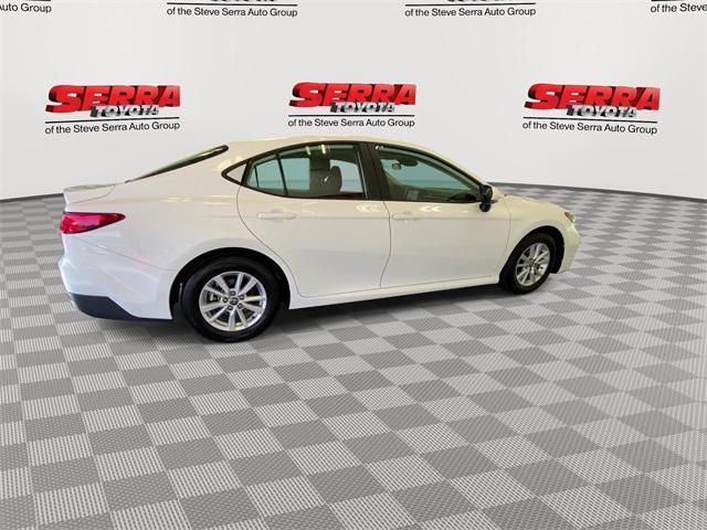 Photo of 2025 Ice Cap Toyota Camry
