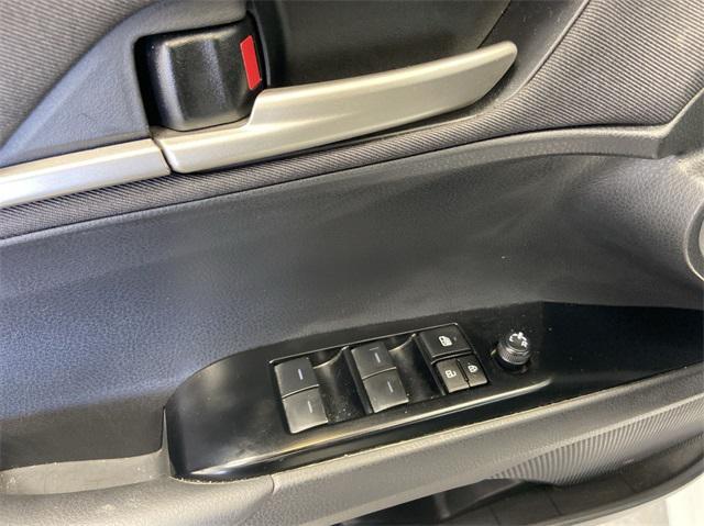 Photo of 2025 Ice Cap Toyota Camry