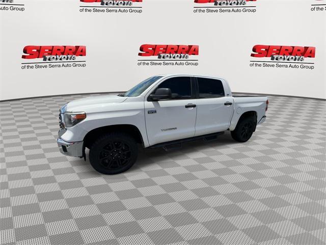 Photo of 2020 Super White Toyota Tundra