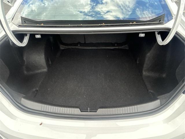 Photo of 2025 Summit White Chevrolet Malibu