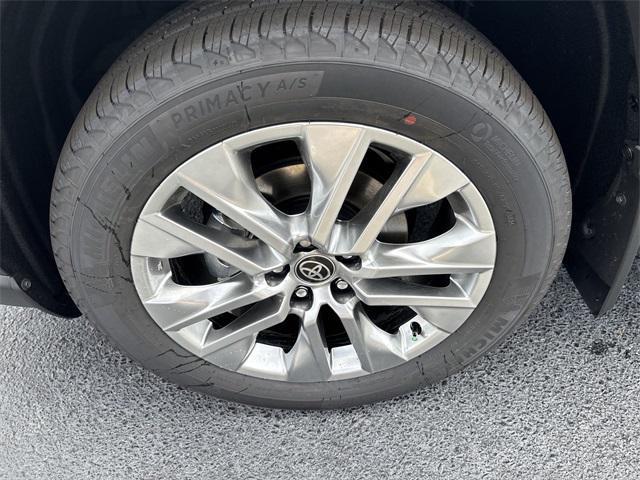 Photo of 2025 Magnetic Gray Metallic Toyota RAV4