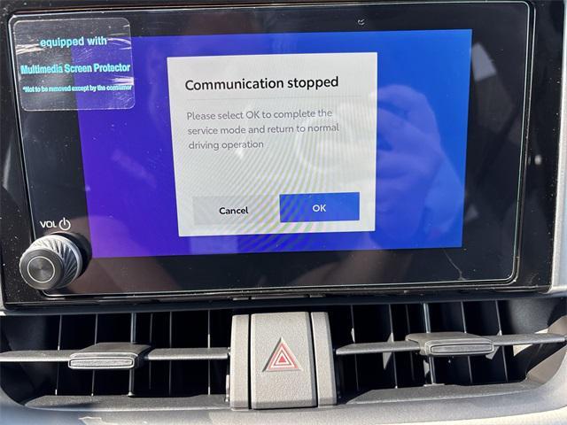 Photo of 2025 Ice Cap Toyota RAV4