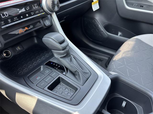 Photo of 2025 Ice Cap Toyota RAV4