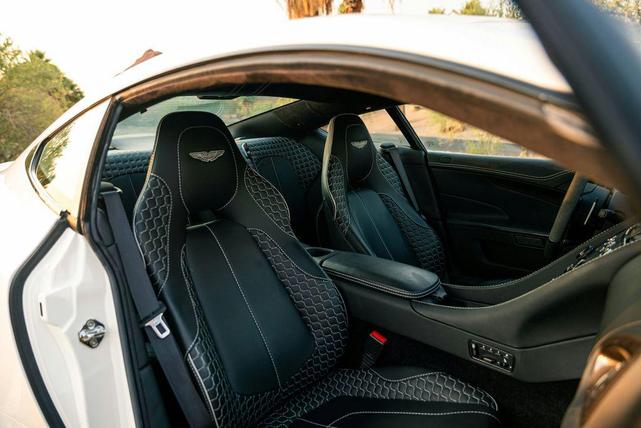 Photo of 2015 Stratus White Aston Martin Vanquish