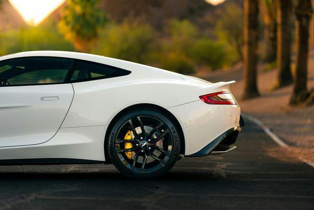 Photo of 2015 Stratus White Aston Martin Vanquish