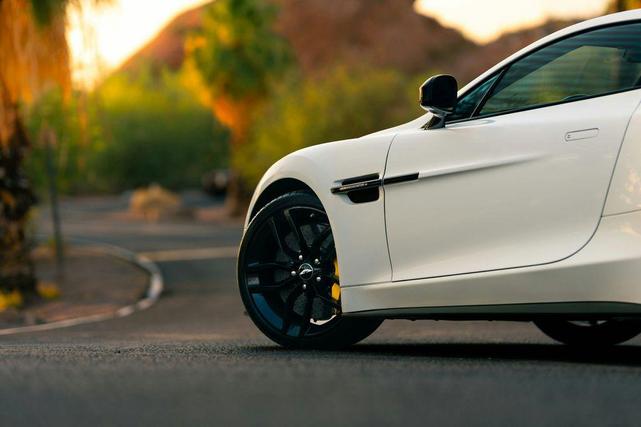 Photo of 2015 Stratus White Aston Martin Vanquish