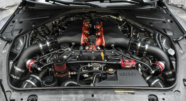 Photo of 2015 Gun Metallic Nissan GT-R