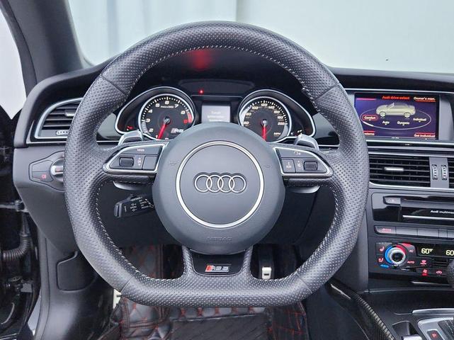 Photo of 2014 Black Audi RS 5