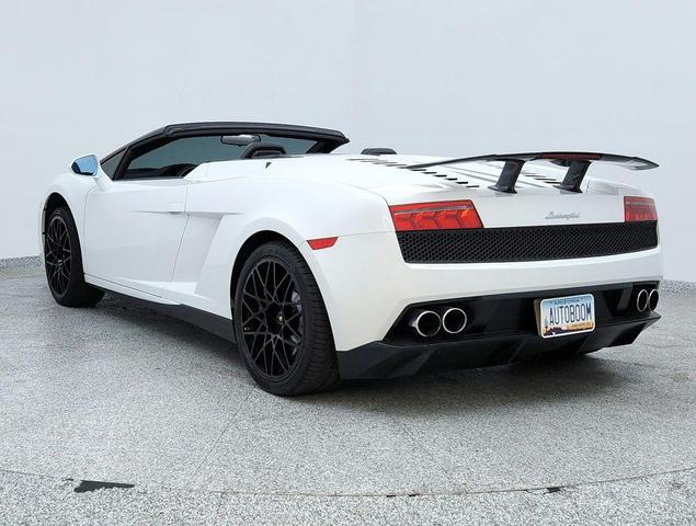 Photo of 2013 Bianco Canopus/Arancio Argos Lamborghini Gallardo