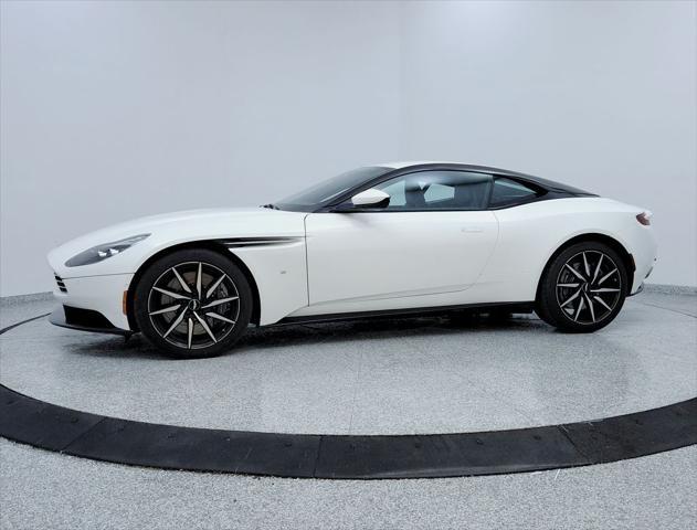 Photo of 2018 Stratus White Aston Martin DB11