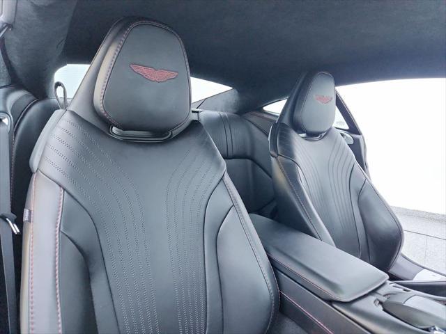 Photo of 2018 Stratus White Aston Martin DB11