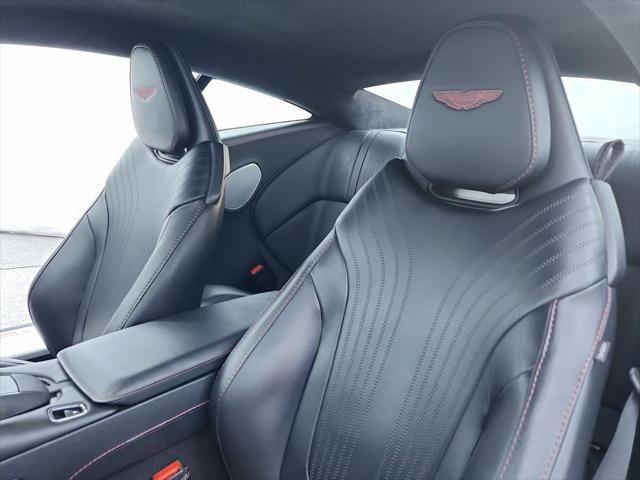 Photo of 2018 Stratus White Aston Martin DB11