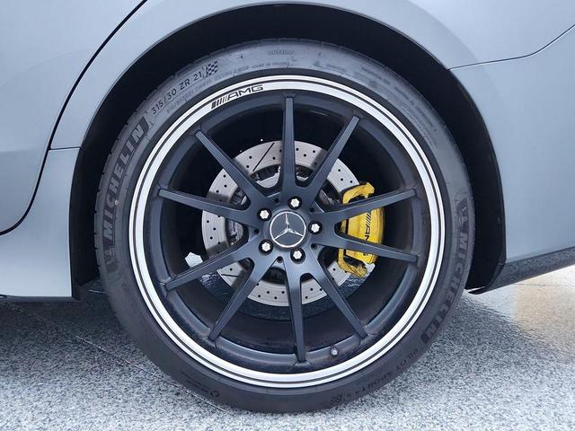 Photo of 2023 MANUFAKTUR Graphite Gray Magno Mercedes-Benz AMG GT 63