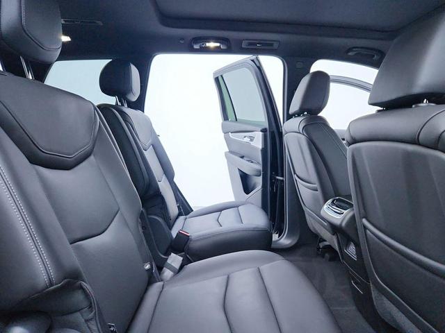 Photo of 2021 Stellar Black Metallic Cadillac XT6