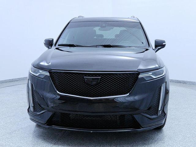 Photo of 2021 Stellar Black Metallic Cadillac XT6