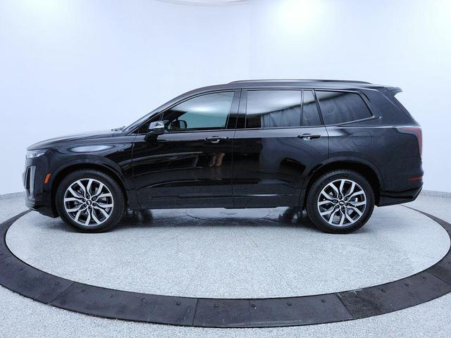 Photo of 2021 Stellar Black Metallic Cadillac XT6