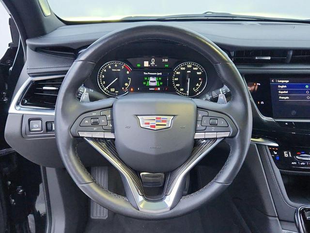 Photo of 2021 Stellar Black Metallic Cadillac XT6