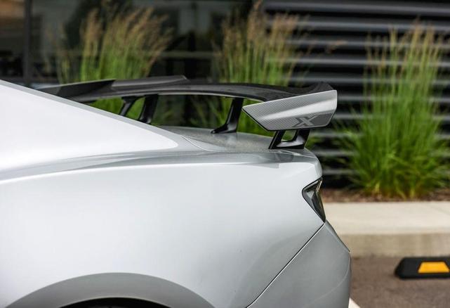 Photo of 2018 Silver Ice Metallic Chevrolet Camaro