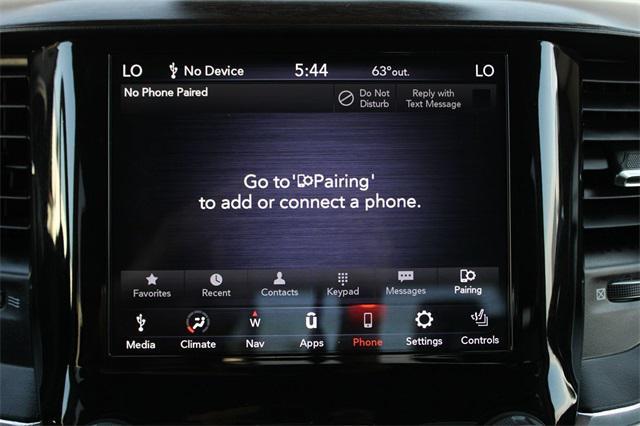 Photo of 2021 Diamond Black Crystal Pearlcoat RAM 1500