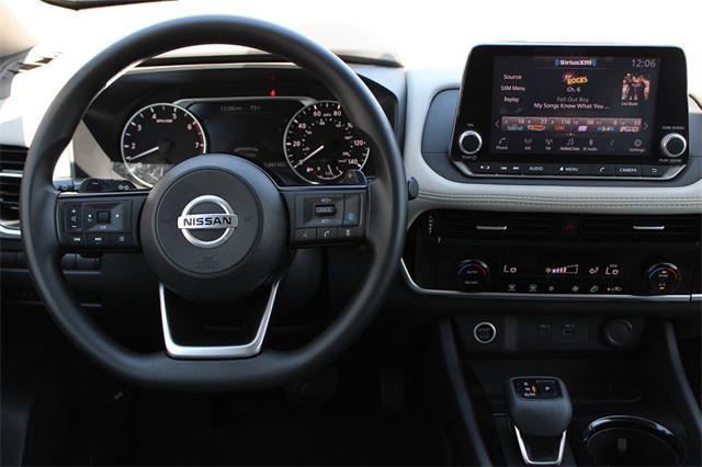 Photo of 2021 Caspian Blue Metallic Nissan Rogue