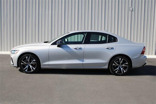 Photo of 2025 No Color Volvo S60