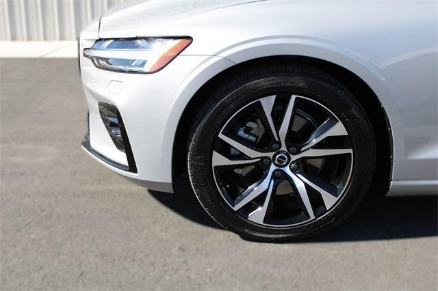 Photo of 2025 No Color Volvo S60