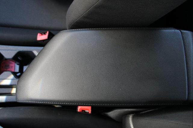 Photo of 2020 Pure White Volkswagen Jetta