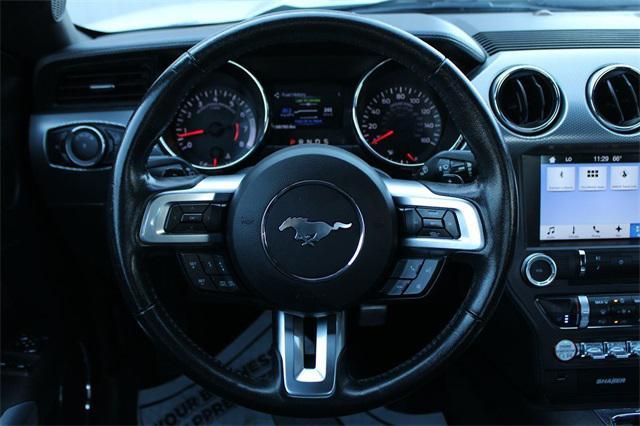 Photo of 2017 White Platinum Metallic Tri-Coat Ford Mustang