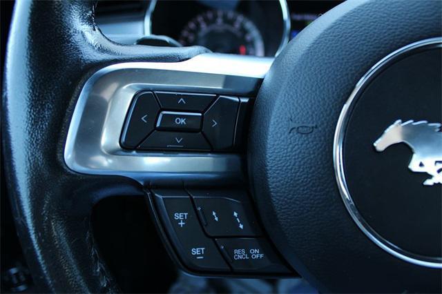 Photo of 2017 White Platinum Metallic Tri-Coat Ford Mustang