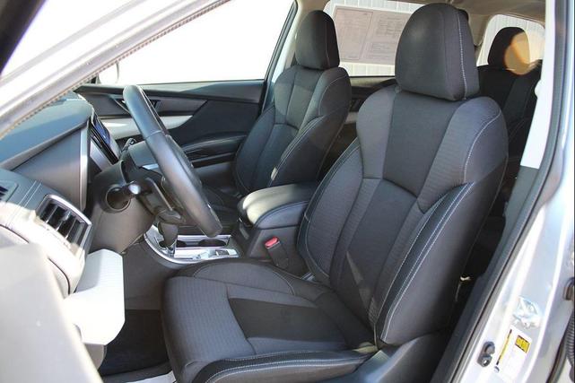 Photo of 2022 Ice Silver Metallic Subaru Ascent