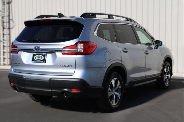 Photo of 2022 Ice Silver Metallic Subaru Ascent